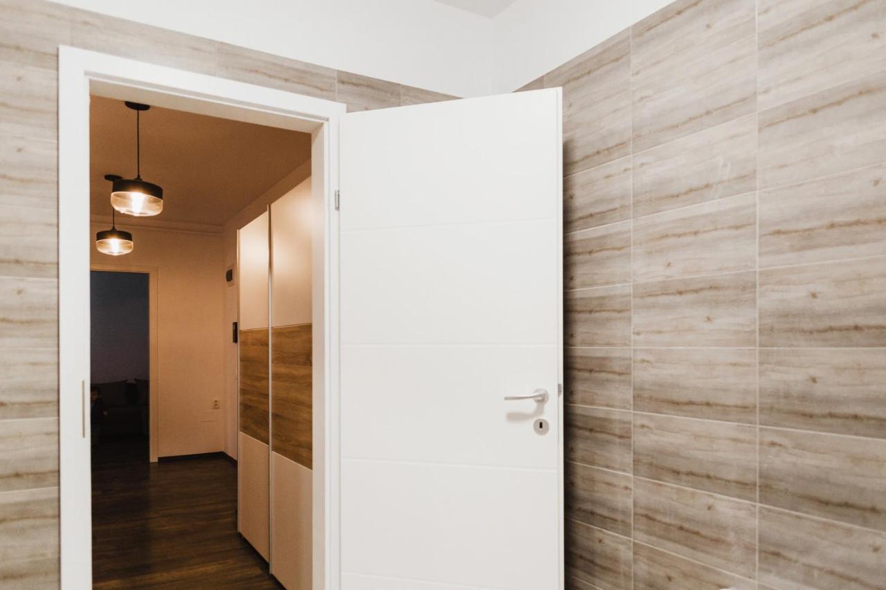 One Room Apart T3 With Free Parking คลูจ-นาโปกา ภายนอก รูปภาพ